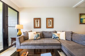 Condo, 3 Bedrooms | Living area | Smart TV