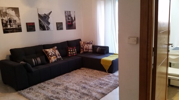 Apartment | Living room