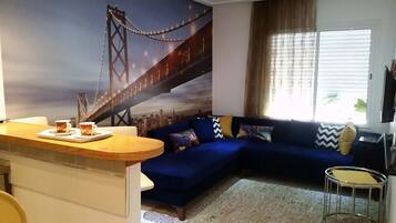 Appartement | Coin séjour | Télévision à écran plat de 32 pouces avec chaßnes par satellite