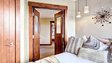 Appartamento, 3 camere da letto | 3 camere, postazione laptop, culle/letti per bambini (a pagamento)