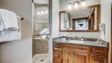 Condo, 2 Bedrooms | Bathroom | Bathtub, hair dryer, towels, shampoo