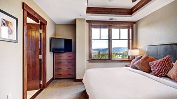 Condo, 1 Bedroom | 1 bedroom, desk, laptop workspace, cribs/infant beds