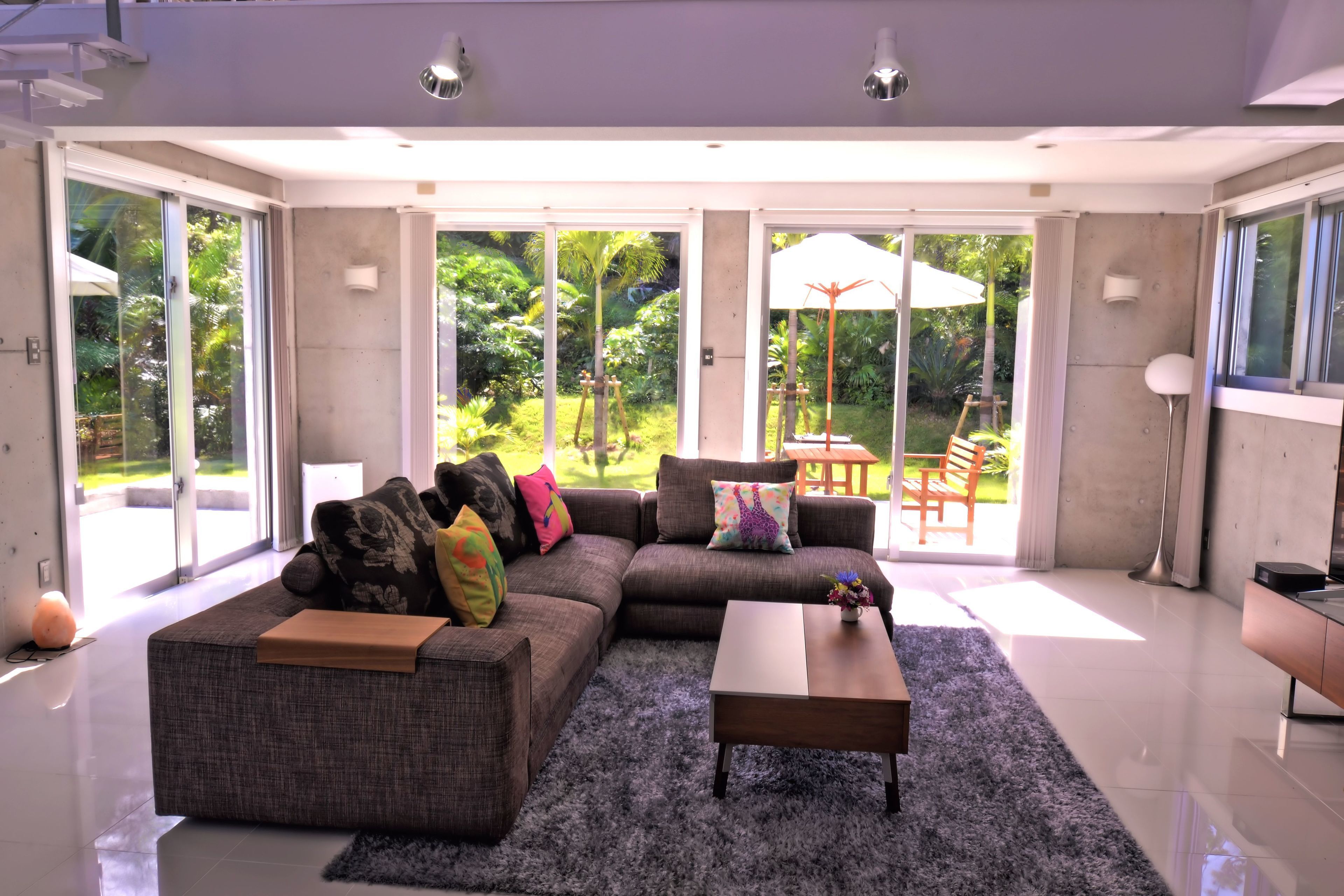 Télévision à écran plat