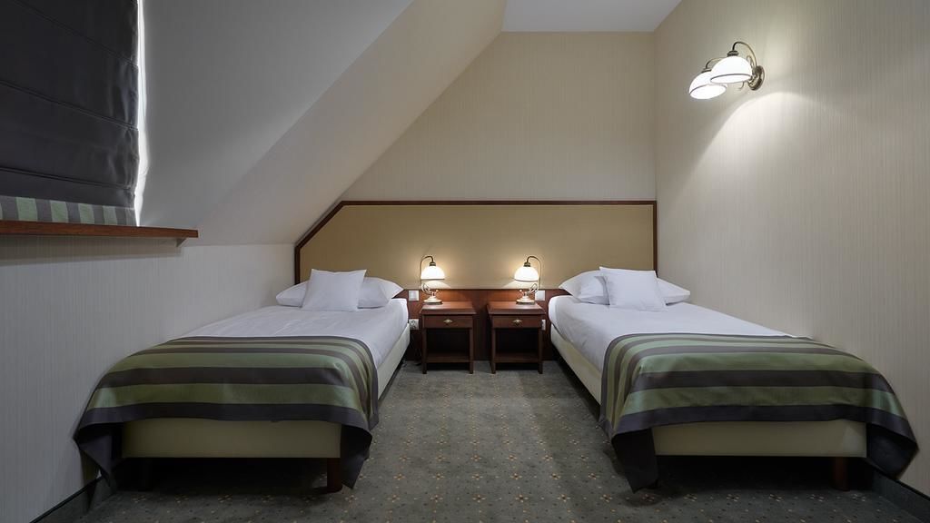 Ropa de cama de alta calidad y minibar 