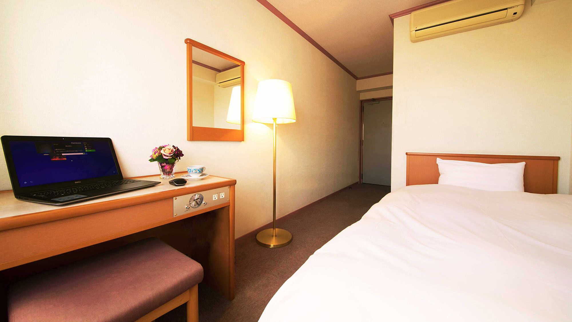 Down comforters, desk, free WiFi