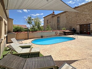 Outdoor pool - Palacio de Velamazán (Velamazan)