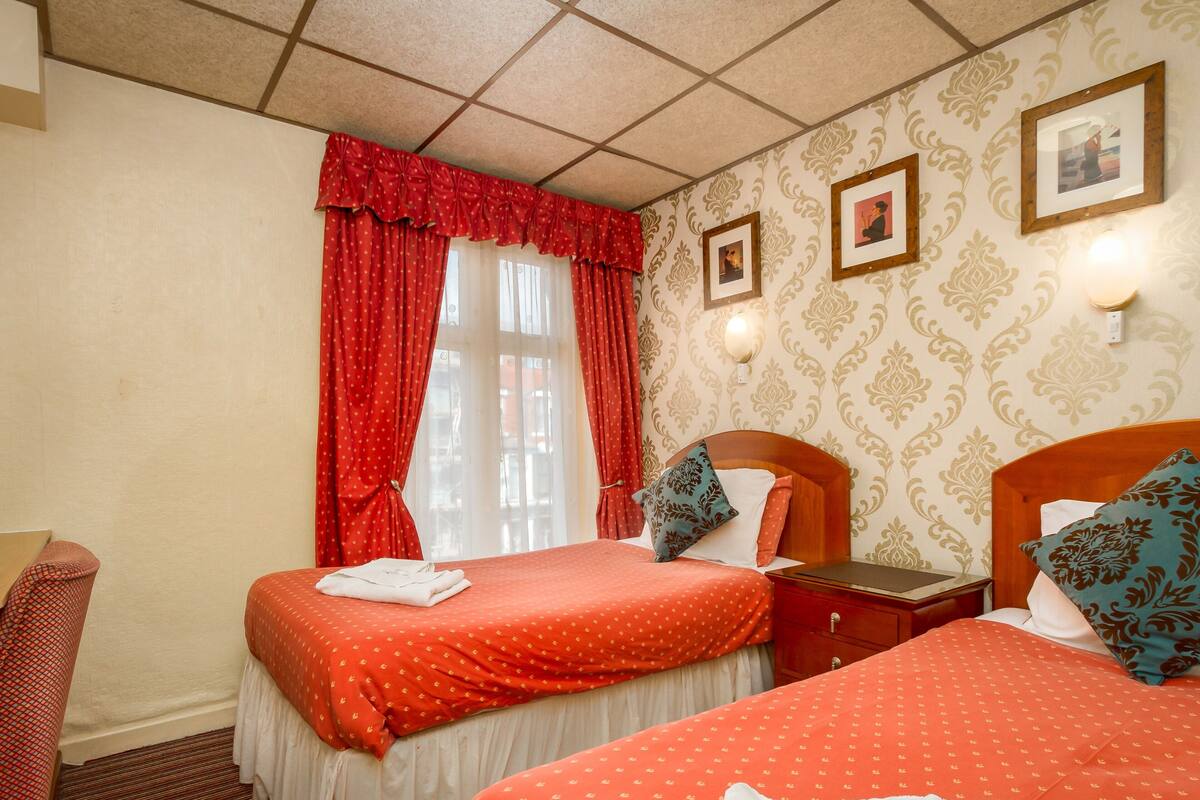 Deluxe Twin Room, Ensuite