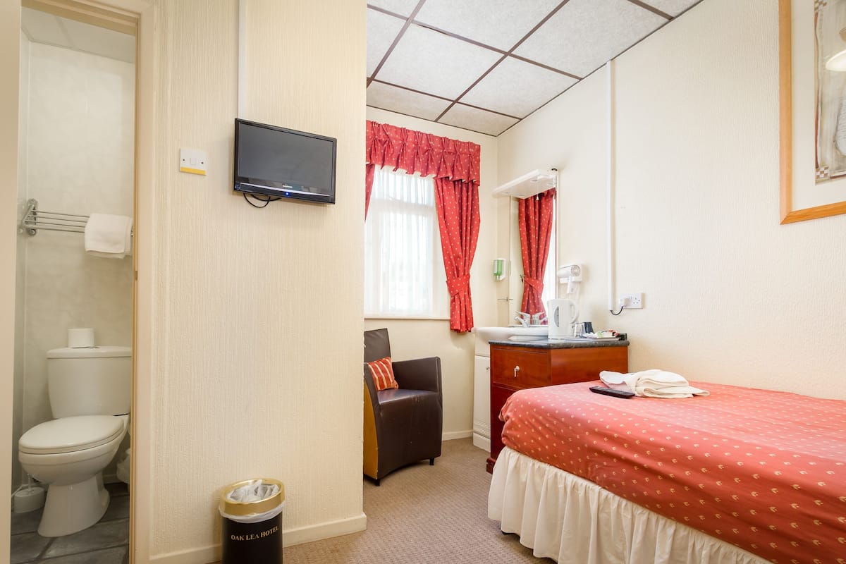 Standard Single Room, Ensuite