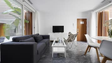 Standard Apartment | Living area