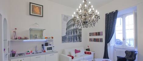 Appartamento, 1 camera da letto | Area soggiorno | TV a schermo piatto