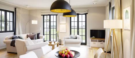 Superior-Villa, 2 Schlafzimmer, Terrasse | Wohnbereich