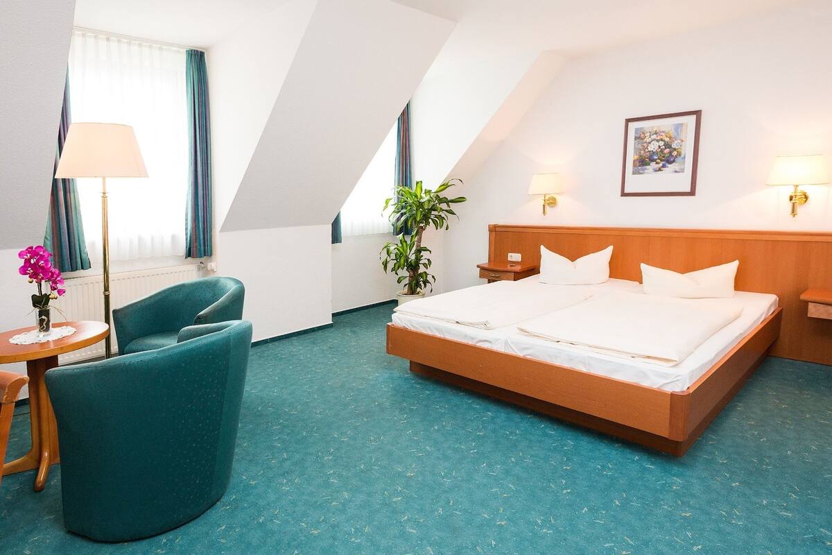 Tweepersoonskamer | Een minibar, een bureau, extra bedden (toeslag), gratis wifi