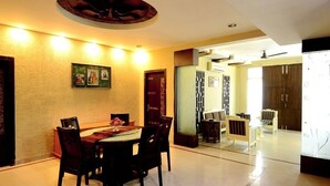 Dining - Khasmahal Homestay (Agra)