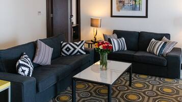 Presidential Suite | Living area | Flat-screen TV