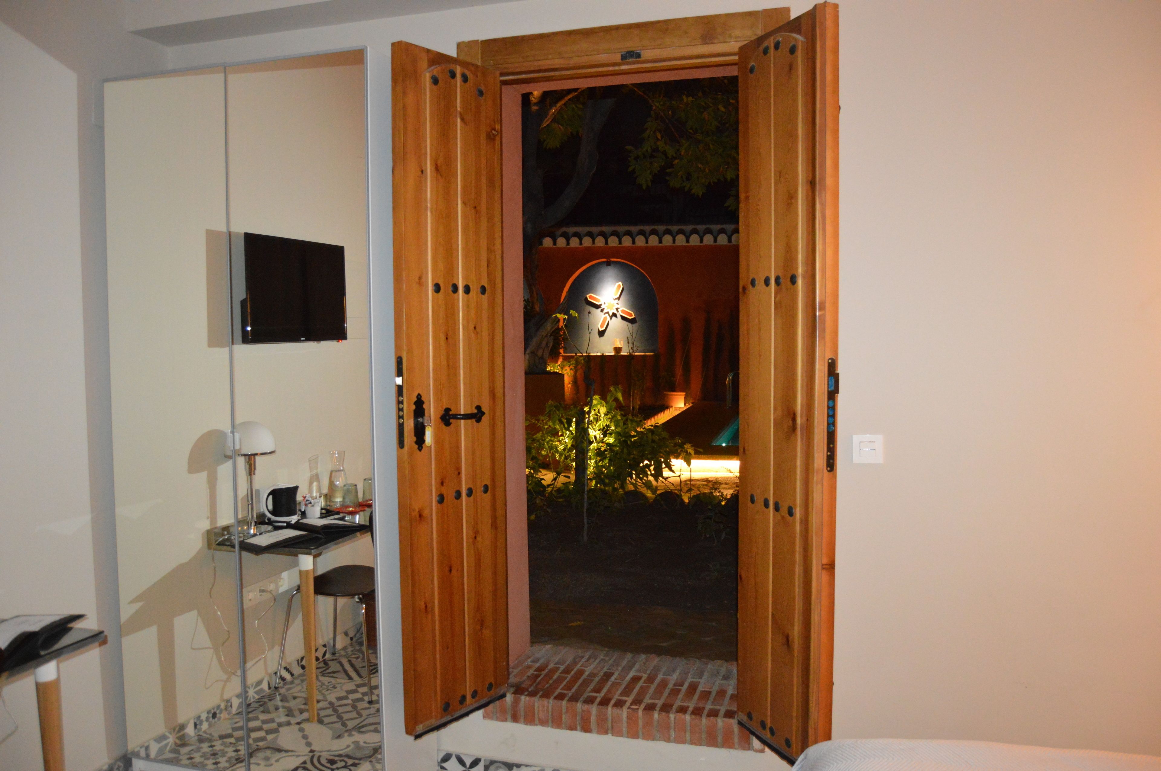 family double room, 1 double bed | blackout curtains, cots/infant beds, rollaway beds, free wifi