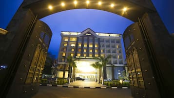 Front of property – evening/night