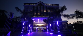 The Grand Mountain Hotel