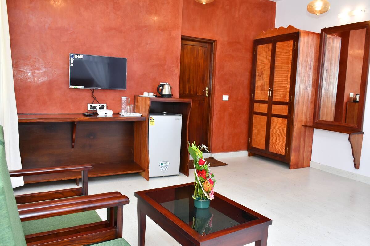 Premium Room  | Premium bedding, minibar, in-room safe, rollaway beds (surcharge)
