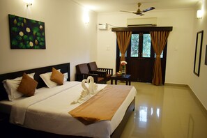 Deluxe-Zimmer | Hochwertige Bettwaren, Minibar, Zimmersafe, Zustellbetten