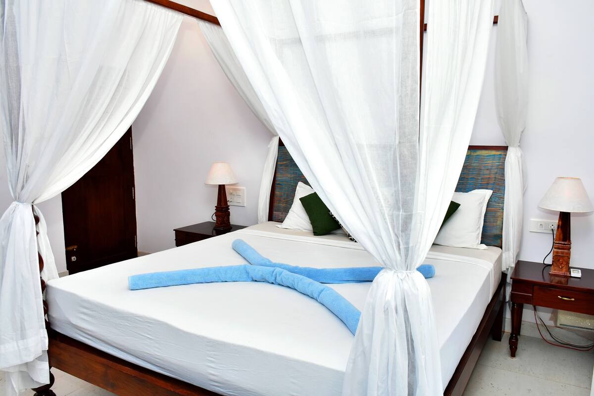 Luxury Room  | Premium bedding, minibar, in-room safe, rollaway beds (surcharge)