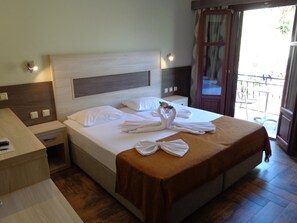 Soundproofing, free WiFi