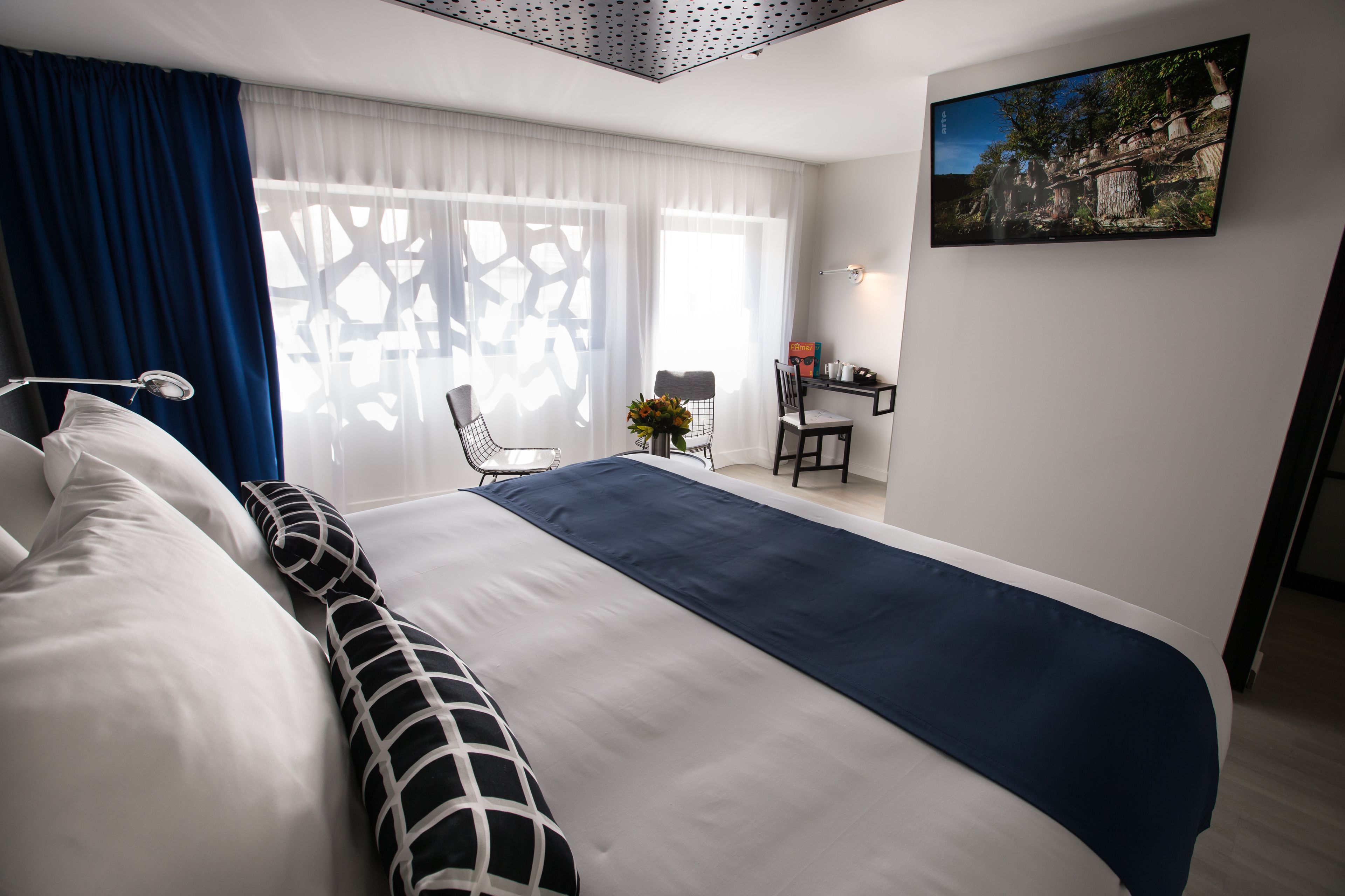 prestige room | 1 bedroom, in-room safe, individually decorated, individually furnished