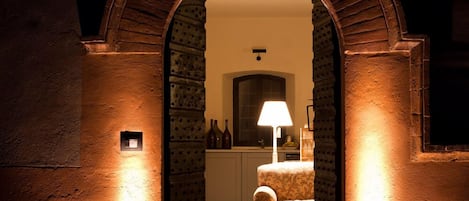 1 bedroom, premium bedding, in-room safe, free WiFi