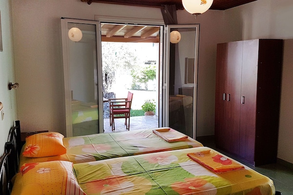 Superior Studio, 2 Twin Beds, Kitchenette | View from room