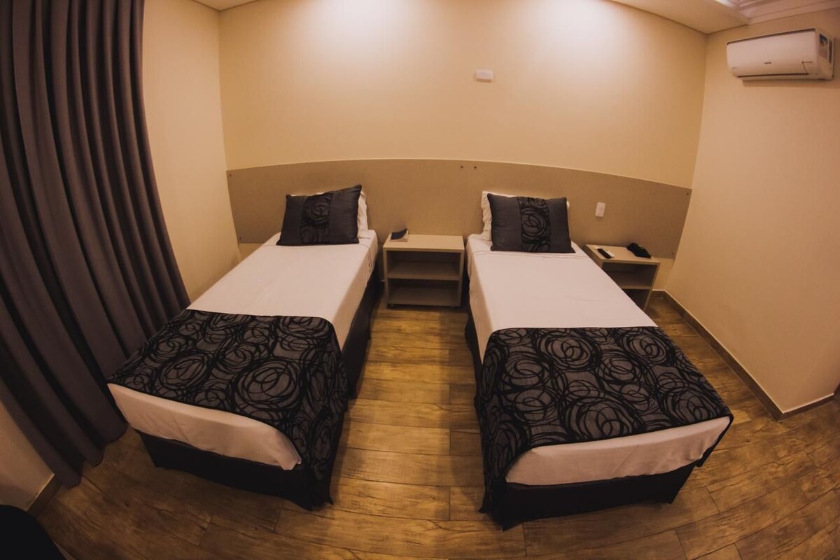 SINGLE LUXURY CASAL