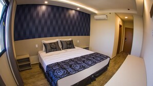 Deluxe Single Room | Minibar, in-room safe, desk, blackout drapes - Summit Suítes Hotel Caçapava (Cacapava)