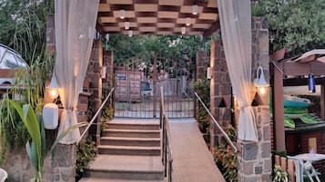 Handrails in stairways