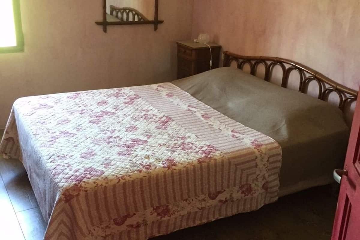Departamento superior (Vendange) | Escritorio, insonorización y wifi gratis