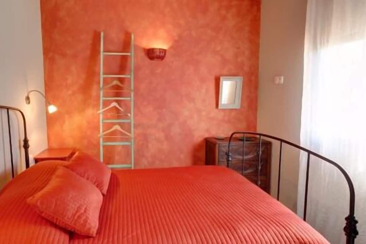 Casa (Casetta) | Escritorio, insonorización y wifi gratis