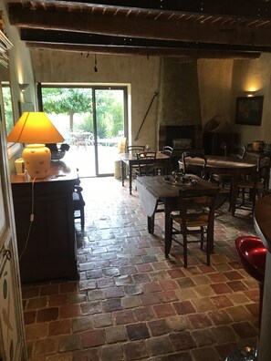 Buffet breakfast for a fee - Le Clos BB (Saint-Cyr-sur-Mer)