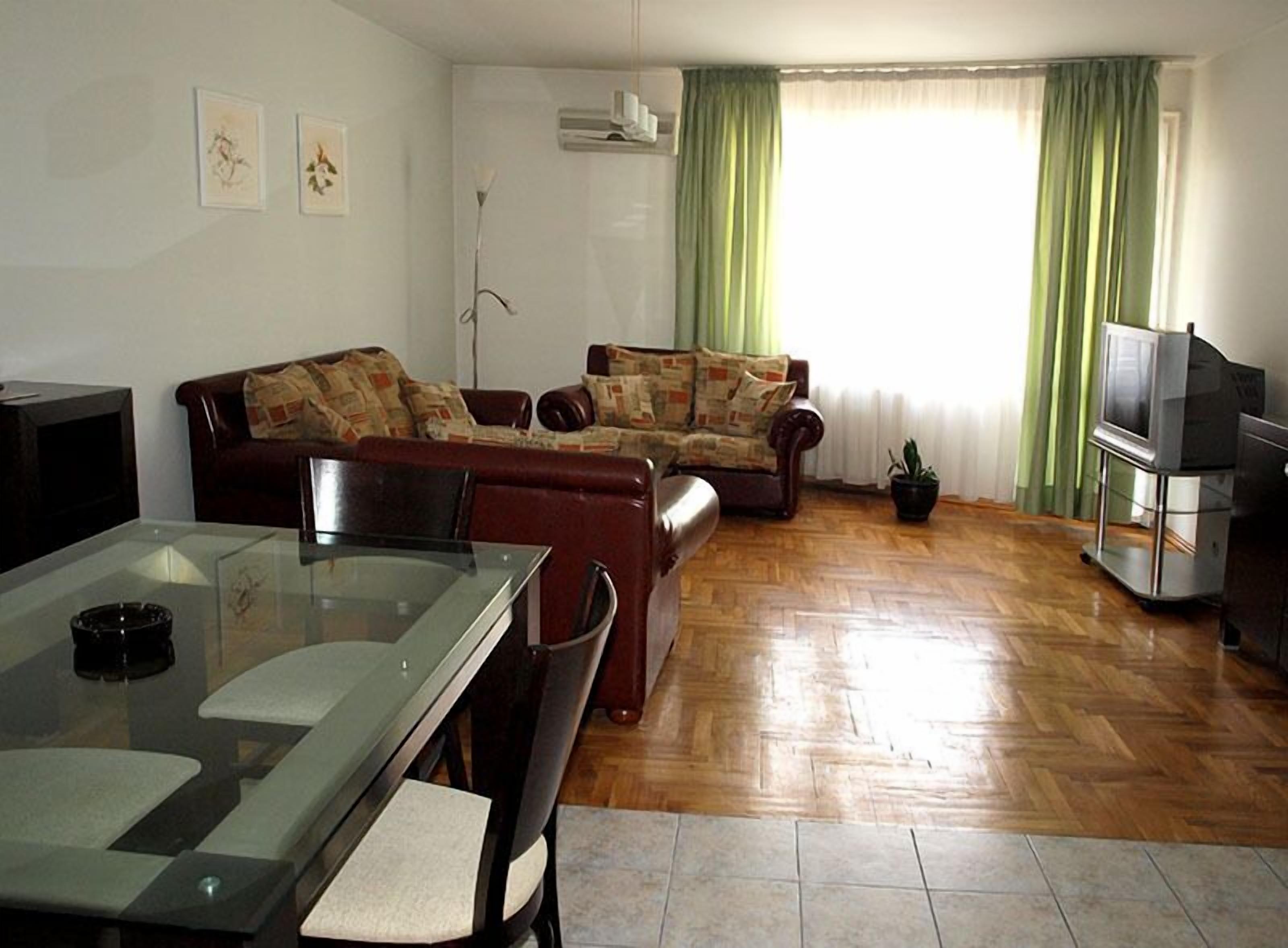 minibar, in-room safe, desk, iron/ironing board