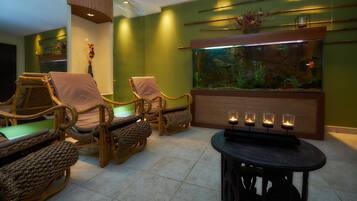 Kolam renang latihan/lintasan