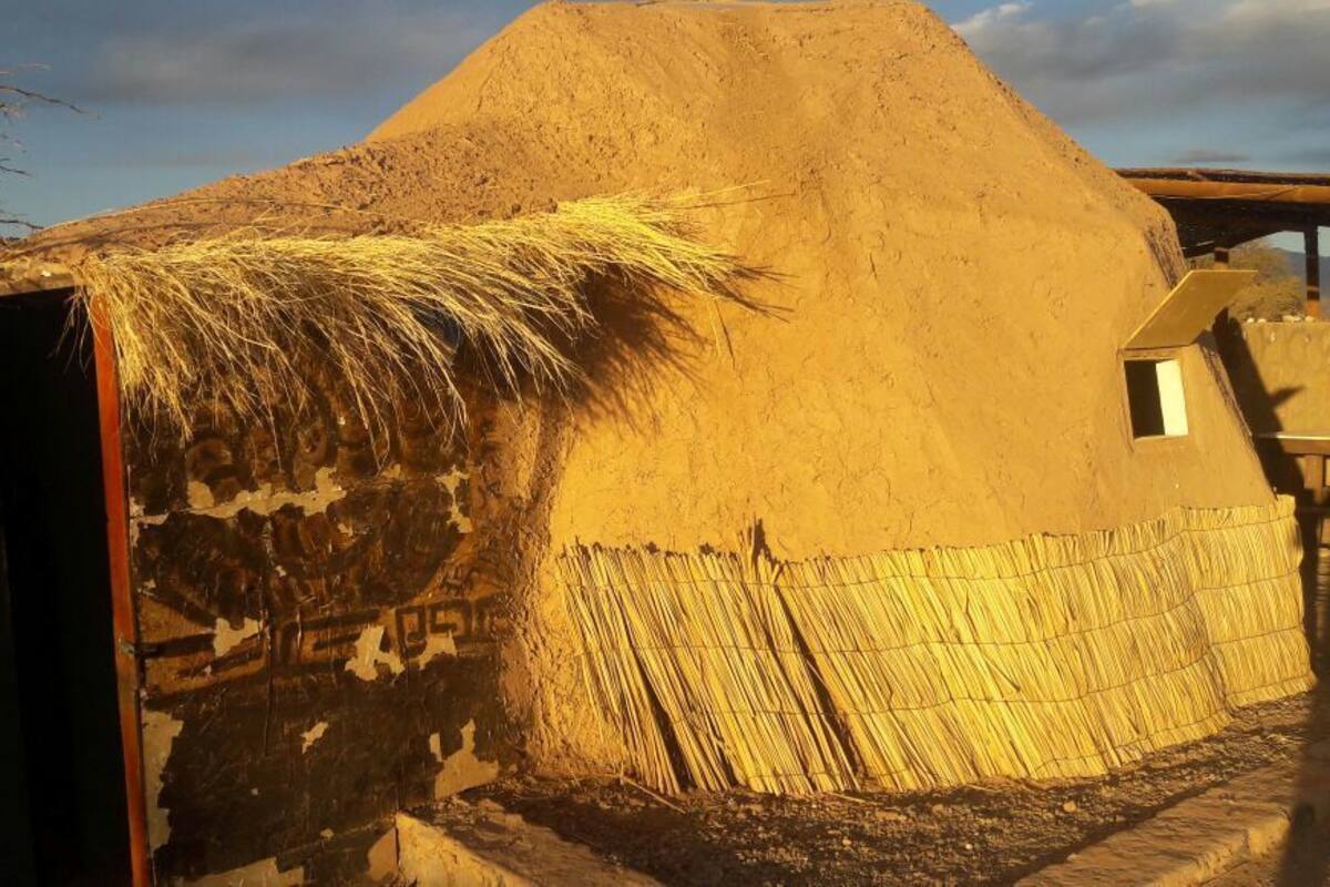 Desk, rollaway beds, free WiFi