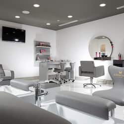 Body treatments, hydrotherapy, hot stone massages, deep-tissue massages