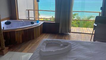 Quarto luxo, vista para o mar, no piso térreo | Frigobar, cortinas blackout, ferros/tábuas de passar roupa