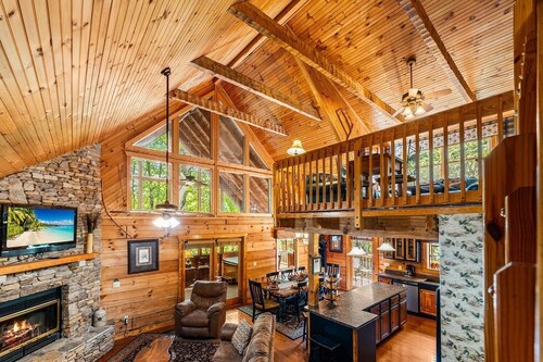 Smoky Mountain Lodge