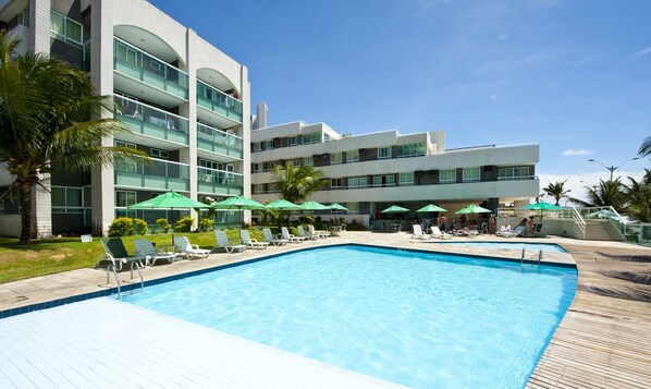 Outdoor pool, pool loungers