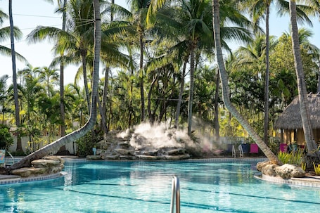 Outdoor pool, sun loungers. Havana Cabana at Key West
