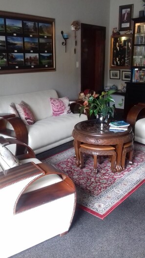 Living room - Mulligans Golf Lodge (Hermanus)