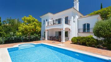 Villa – comfort, 4 soverom, privat basseng | Fasade