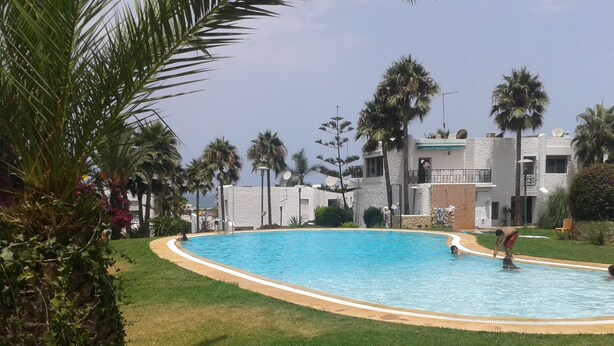 Outdoor pool - Villa Temara Plage (Harhoura)
