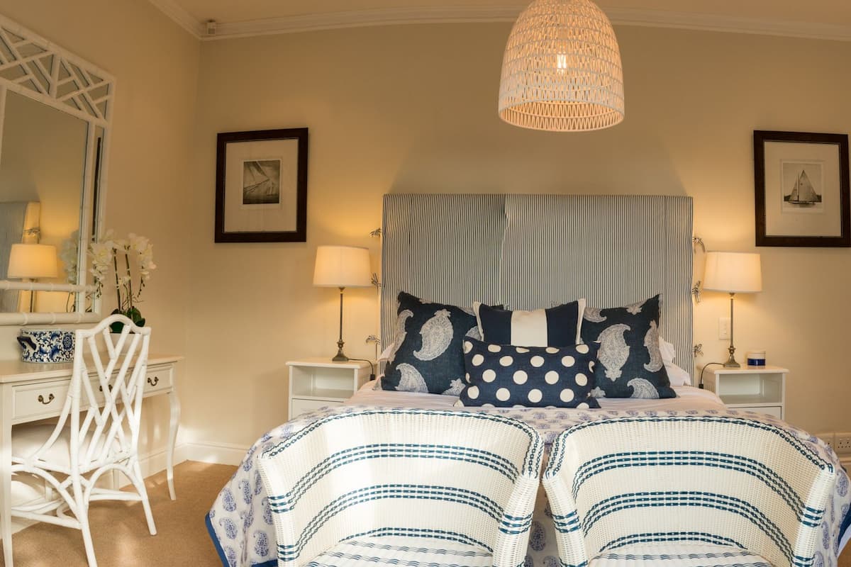 Deluxe Double Room, 1 King Bed | Free WiFi
