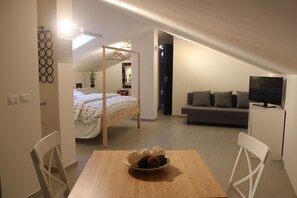 Premium bedding, down duvets, free WiFi