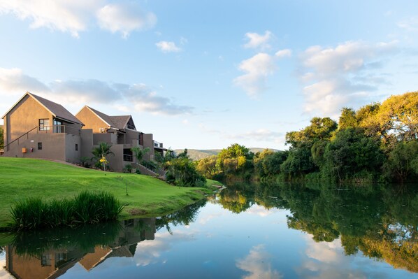 Lake view - Nkomazi Kruger Lodge (Nkomazi)