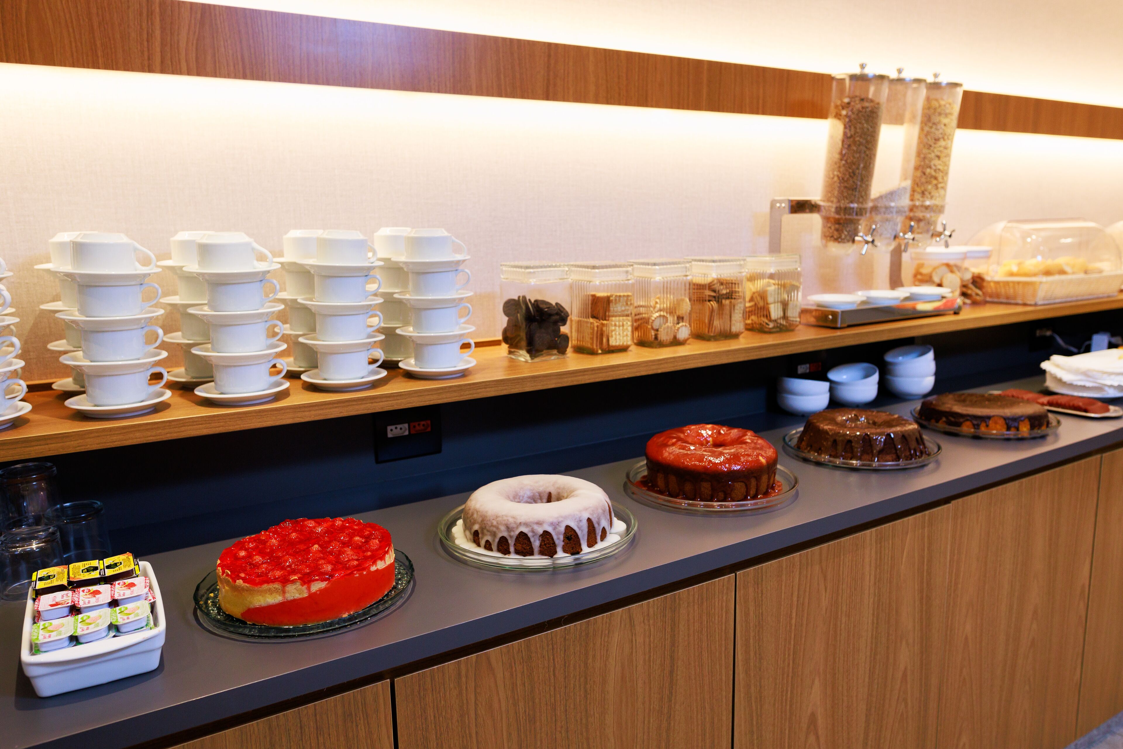 free daily local cuisine breakfast