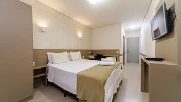 Minibar, escritorio, cunas gratuitas y wifi gratis
